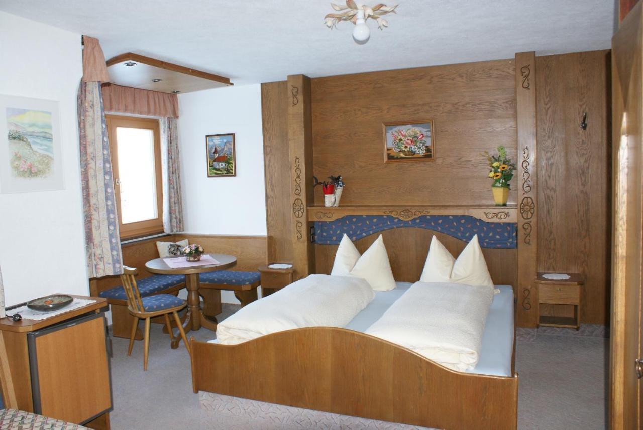 Haus Bergfrieden Hotel Bach  Room photo
